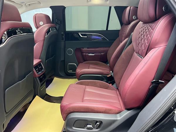 红旗E-HS9 2022款 690km 旗享版 六座