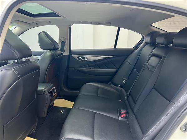 英菲尼迪Q50L 2016款 2.0T 悦享版