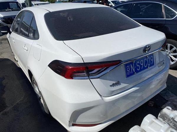卡罗拉 2021款 双擎 1.8L E-CVT精英版