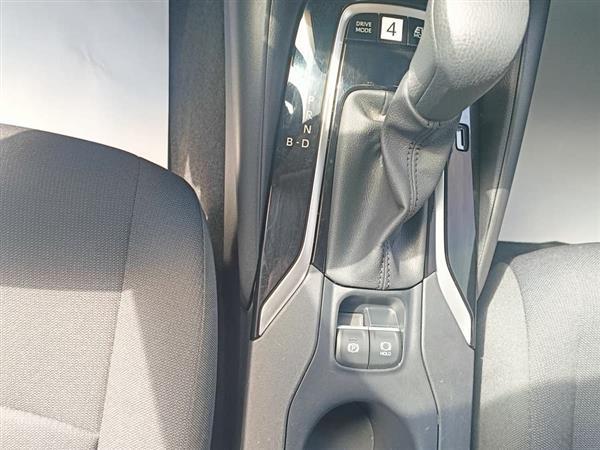 卡罗拉 2021款 双擎 1.8L E-CVT精英版