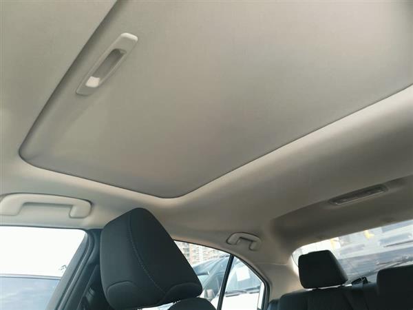 卡罗拉 2021款 双擎 1.8L E-CVT精英版