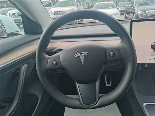 Model 3 2022款 后轮驱动版