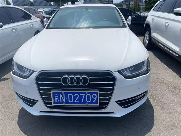 奥迪A4L 2016款 35 TFSI 典藏版 自动标准型