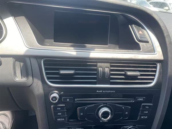 奥迪A4L 2016款 35 TFSI 典藏版 自动标准型