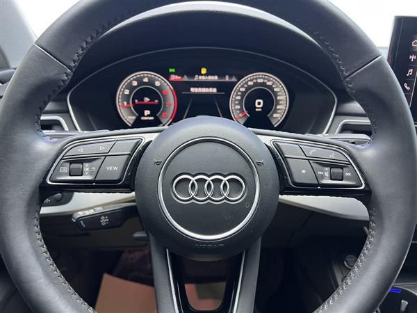 奥迪A4L 2020款 40 TFSI 豪华动感型