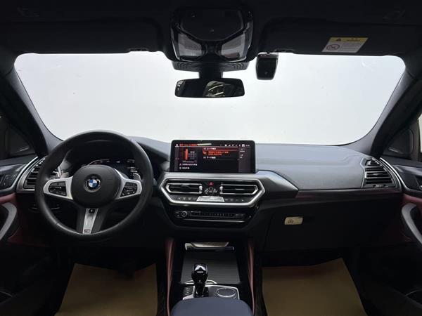 宝马X4 2022款 xDrive 30i M运动套装