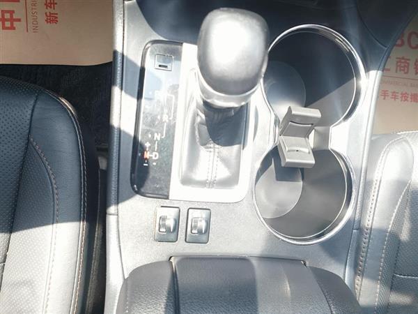 汉兰达 2015款 2.0T 四驱豪华版 7座