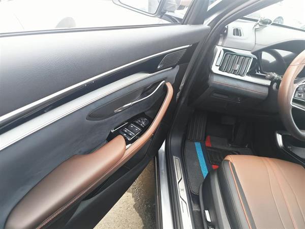 宋PLUS 2020款 1.5T 自动旗舰PLUS