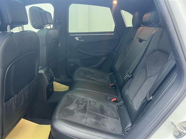 Macan 2017款  Macan 2.0T