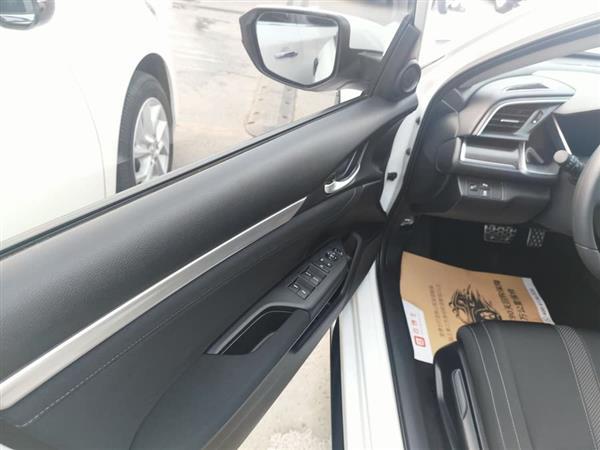 思域 2021款 HATCHBACK 220TURBO CVT劲擎控
