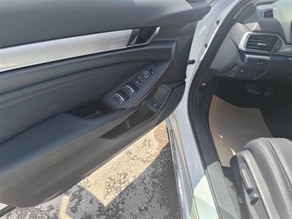 雅阁 2021款 260TURBO 豪华·星空限量版