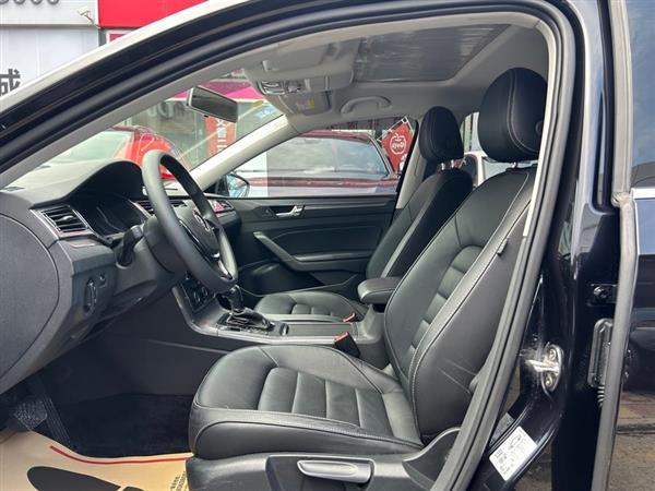 帕萨特 2017款 330TSI DSG尊荣版