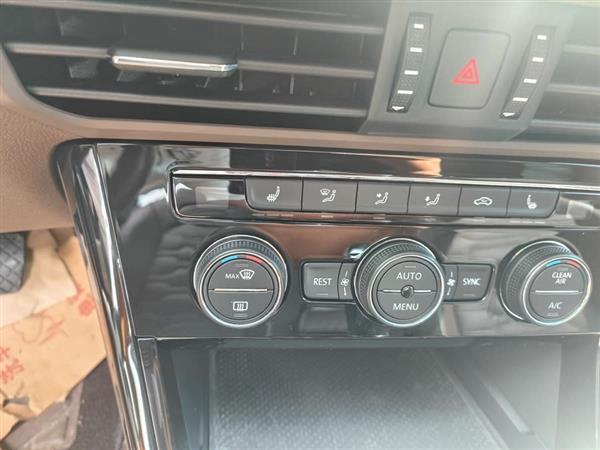 帕萨特 2019款 330TSI 精英版 国VI