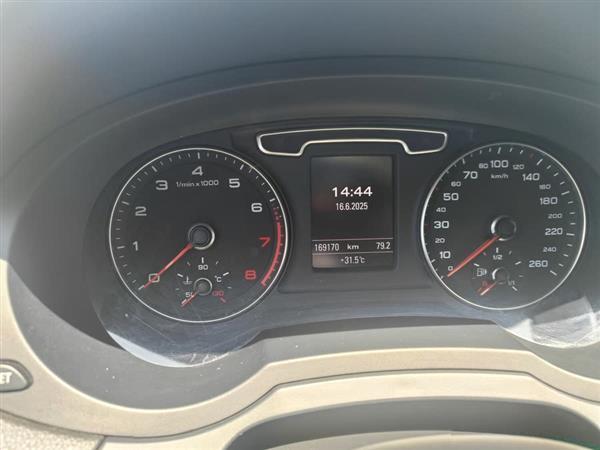 奥迪Q3 2015款 35 TFSI quattro 技术型