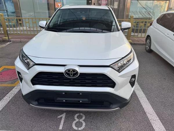RAV4荣放 2021款 2.0L CVT两驱风尚PLUS版