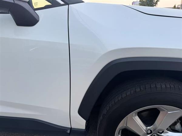 RAV4荣放 2021款 2.0L CVT两驱风尚PLUS版