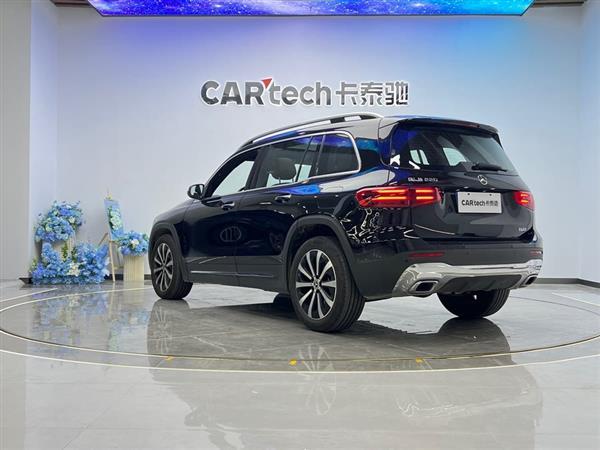奔驰GLB 2024款 GLB 220 时尚型