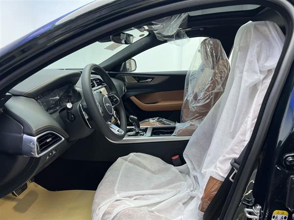 捷豹XEL 2025款 2.0T 250PS R-DYNAMIC 90周年典藏版