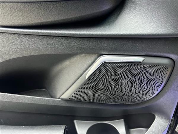 奔驰V级 2022款 V 260 L 长轴距豪华版