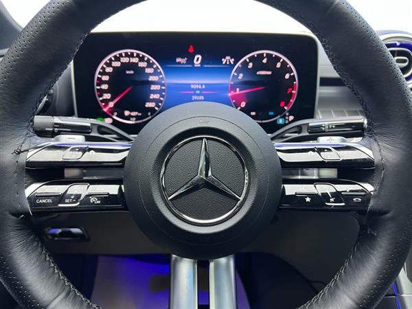 奔驰C级 2022款 改款 C 260 L 皓夜运动版