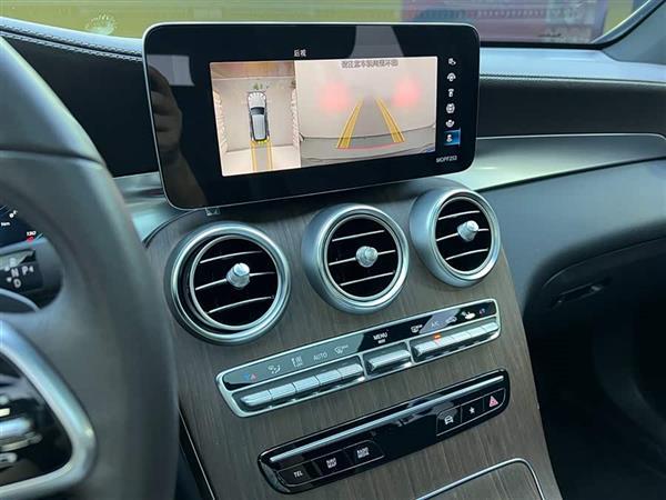 奔驰GLC 2020款 改款 GLC 300 L 4MATIC 动感型