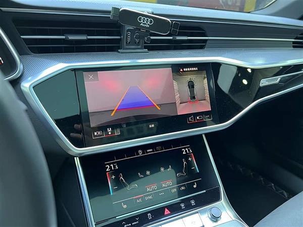 奥迪A6L 2023款 45 TFSI 臻选动感型