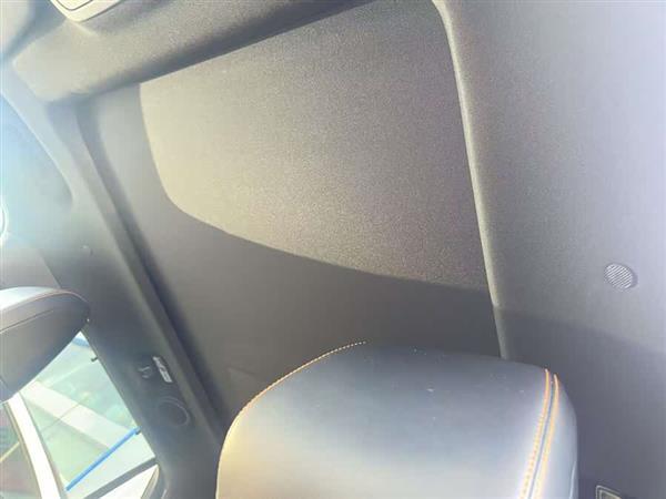 探险者 2024款 2.3T EcoBoost 昆仑巅峰版 7座