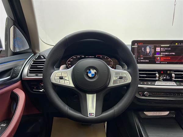 宝马X3 2022款 xDrive30i 领先型 M曜夜套装