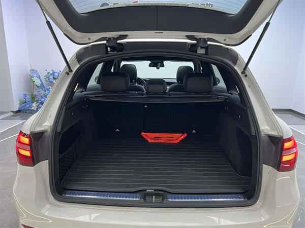 奔驰GLC 2019款 GLC 260 4MATIC 动感型