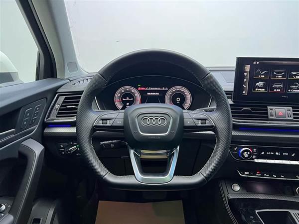 奥迪Q5L 2021款 45 TFSI 臻选动感型