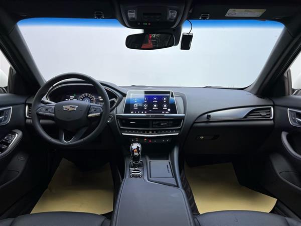凯迪拉克CT5 2024款 28T 豪华型
