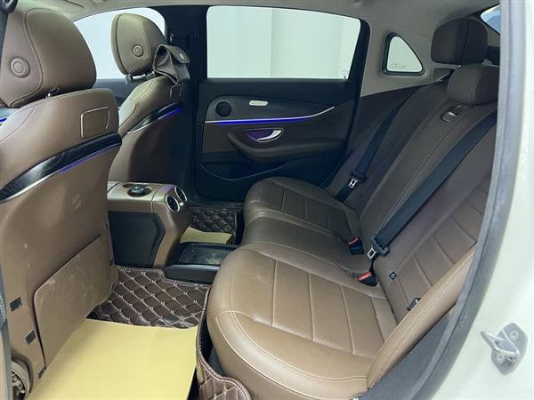 奔驰E级 2018款 改款 E 200 L 运动型