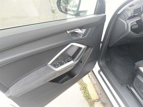 奥迪Q3 2020款 35 TFSI 时尚动感型