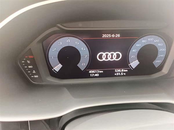奥迪Q3 2020款 35 TFSI 时尚动感型