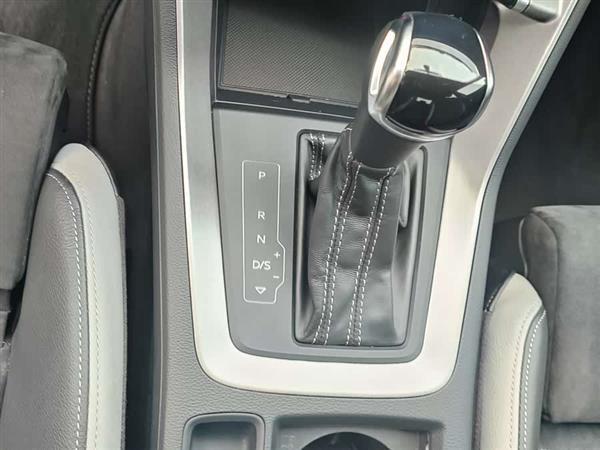 奥迪Q3 2020款 35 TFSI 时尚动感型