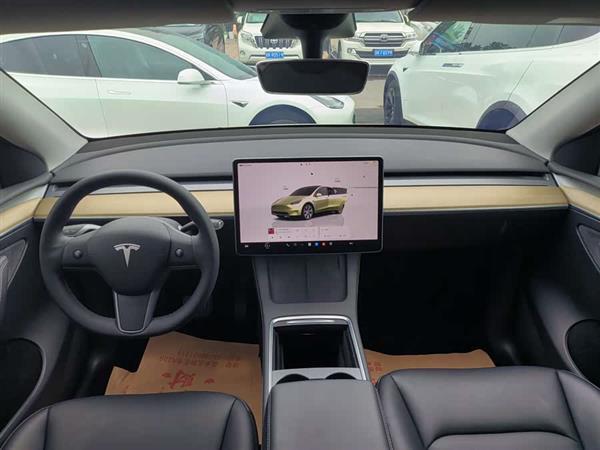 Model Y 2022款 改款 长续航全轮驱动版