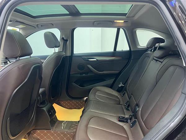 宝马X1 2018款 sDrive18Li 尊享型