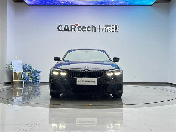宝马3系 2022款 改款 325i M运动曜夜套装
