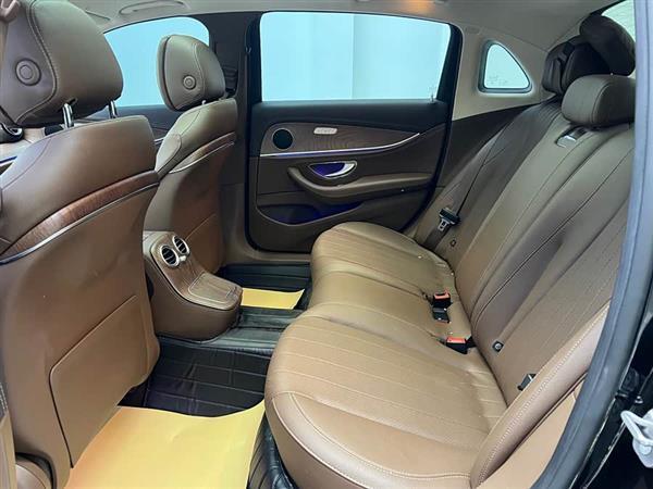 奔驰E级 2022款 E 300 L 时尚型