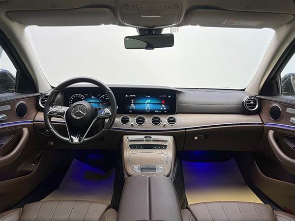 奔驰E级 2022款 E 300 L 时尚型