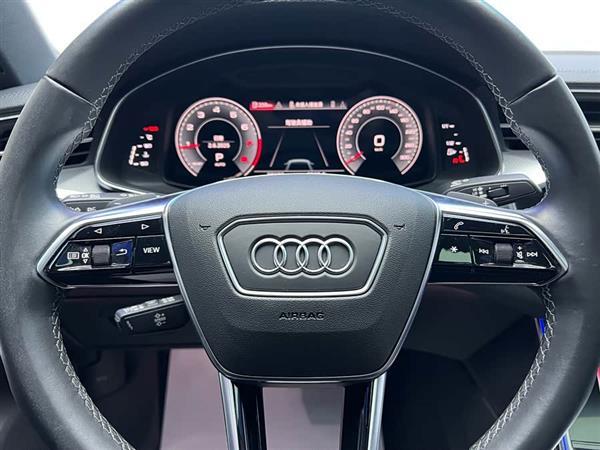 奥迪A6L 2022款 40 TFSI 豪华动感型