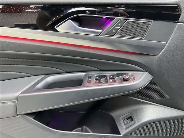 帕萨特 2024款 330TSI 星空精英版
