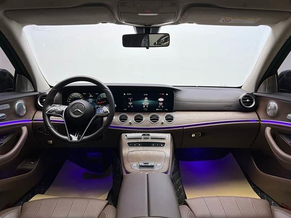 奔驰E级 2022款 E 260 L