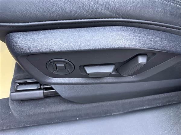 奥迪Q7 2023款 55 TFSI quattro S line运动型