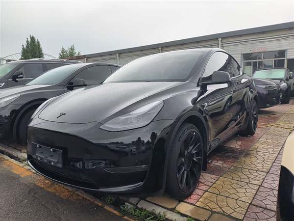 Model Y 2022款 改款 长续航全轮驱动版