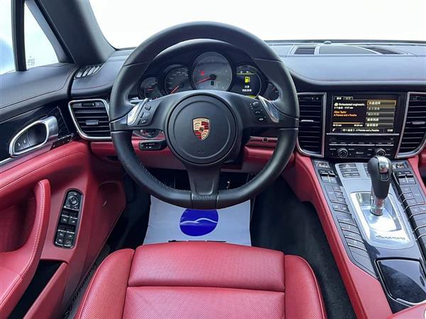 Panamera 2014款 Panamera 4S Executive 3.0T