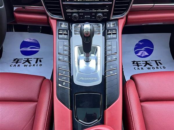 Panamera 2014款 Panamera 4S Executive 3.0T