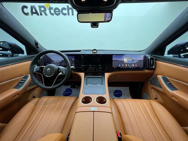问界M8 2025款 增程 Max+版 53.4kWh 6座版