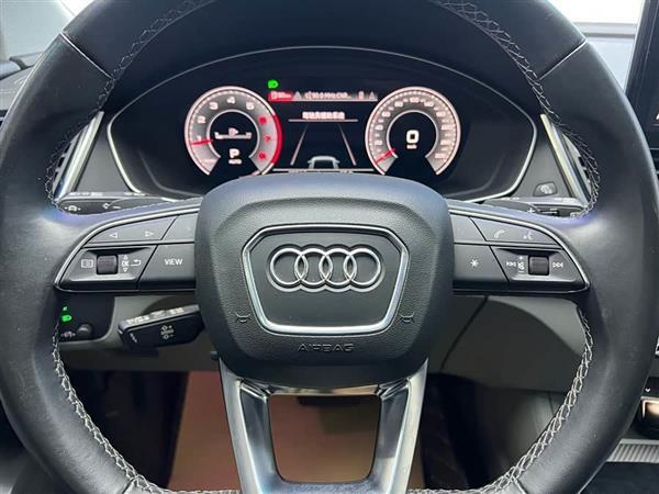 奥迪Q5L 2021款 40 TFSI 豪华动感型