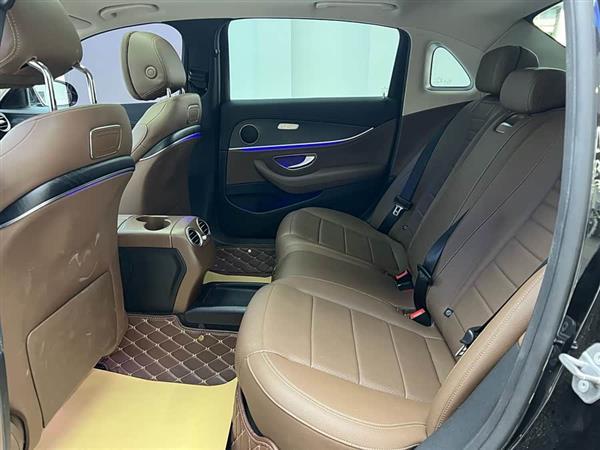 奔驰E级 2017款 E 200 L 运动型 4MATIC